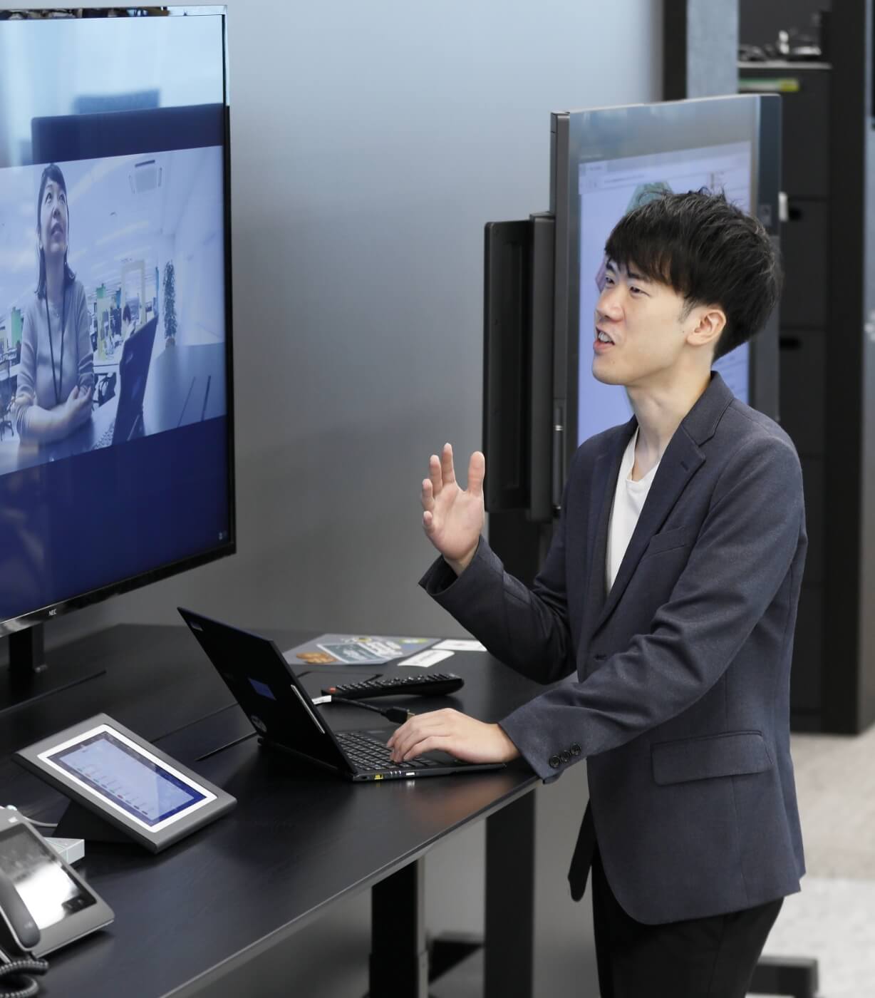 目指すのは企業を裏で支えるスタッフ部門のスペシャリスト