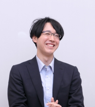 カスタマー<br class="u-spDb u-archiveSp"/>エンジニア