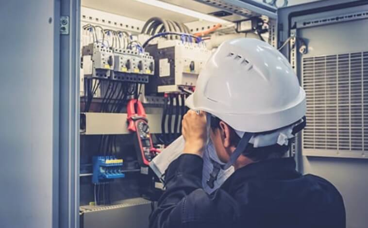 施設エンジニア